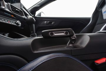 Ford Mustang Dark Horse V8-17