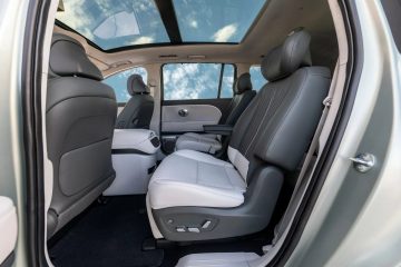 Hyundai-Ioniq-9-148