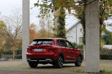 MG ZS Hybrid+  (18)