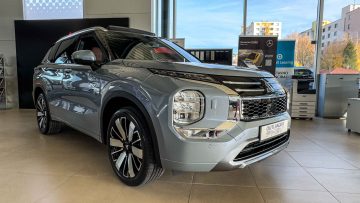 Mitsubishi Outlander PHEV hibrid-5