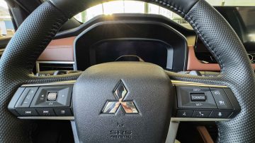 Mitsubishi Outlander PHEV hibrid-9