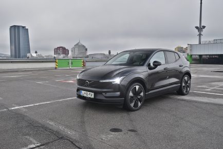 VOLVO EX30 07