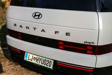 Hyundai Santa Fe Hybrid PHEV avtomobilizem.com-29