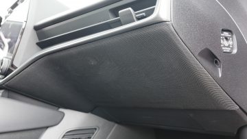 Lexus_RZ_450e_Premium_37