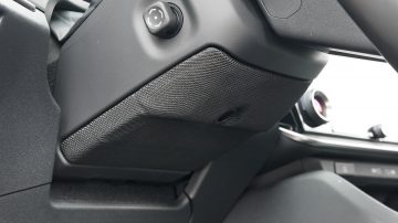 Lexus_RZ_450e_Premium_38