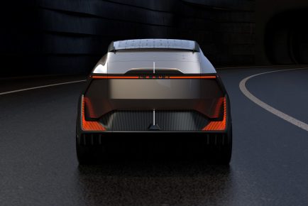 LF-ZL_13_Rear_16x9-scaled