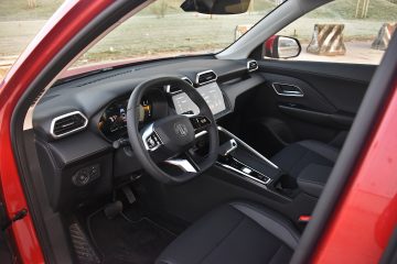 MG ZS HYBRID 14