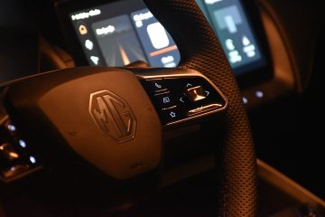 MG ZS HYBRID 19