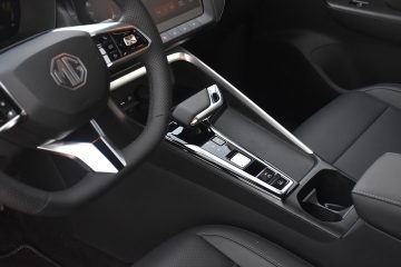 MG ZS HYBRID 24