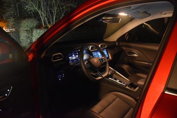 MG ZS HYBRID 25