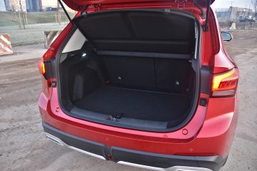 MG ZS HYBRID 29