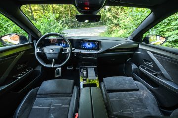 Opel Astra PHEV priključni hibrid-11