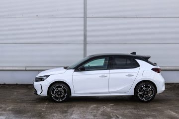 Opel Corsa Hybrid avtomobilizem.com