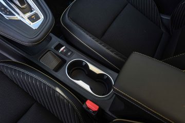 Renault Symbioz hibrid SUV avtomobilizem.com-12