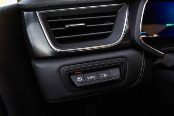 Renault Symbioz hibrid SUV avtomobilizem.com-2