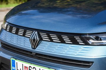 Renault Symbioz hibrid SUV avtomobilizem.com-22