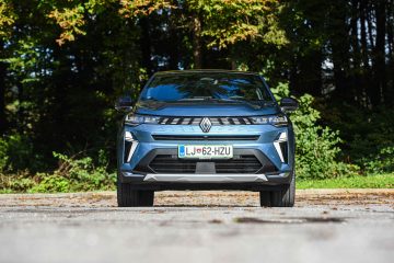 Renault Symbioz hibrid SUV avtomobilizem.com-23