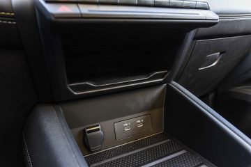 Renault Symbioz hibrid SUV avtomobilizem.com-3