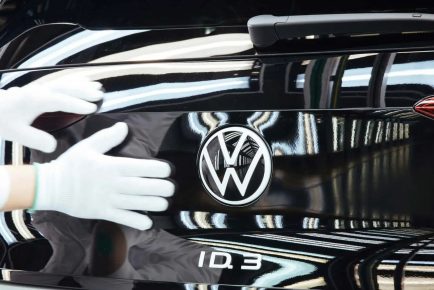 vw-id.3-badge