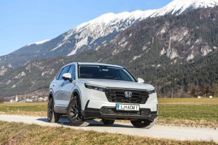 Honda CR-V PHEV avtomobilizem.com-3