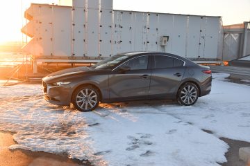 MAZDA 3 SEDAN 02