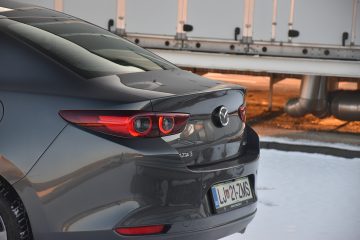 MAZDA 3 SEDAN 11