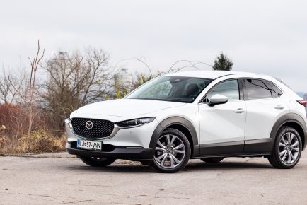 Mazda_CX-30_e-Skyactiv_G140_AT_Center_Line_Desi_001