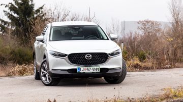 Mazda_CX-30_e-Skyactiv_G140_AT_Center_Line_Desi_01
