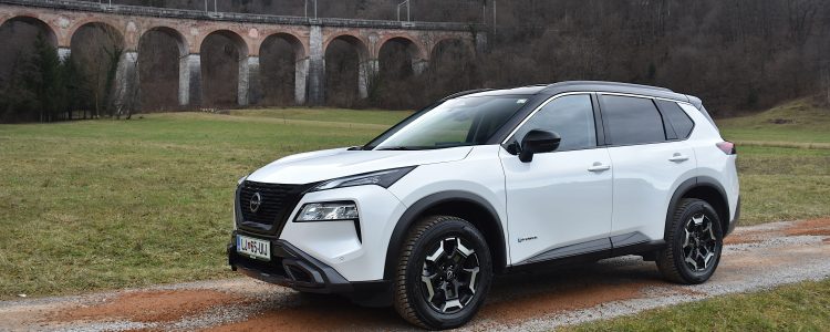 NISSAN X-TRAIL 01