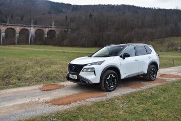 NISSAN X-TRAIL 08