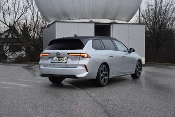 OPEL ASTRA ST 05