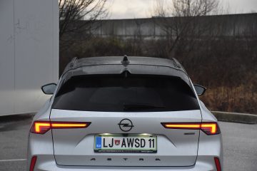 OPEL ASTRA ST 06