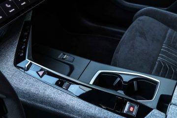 Peugeot 5008 PureTech avtomobilizem.com-11