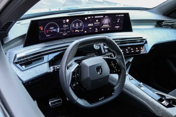 Peugeot 5008 PureTech avtomobilizem.com-37