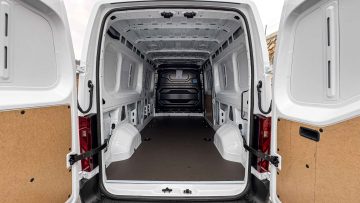 Renault Master Furgon Kombi avtomobilizem.com-12