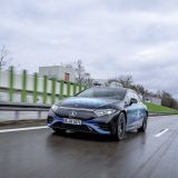 Mercedes-Benz startet Straßentests des ersten Fahrzeugs mit Festkörperbatterie 

Mercedes-Benz starts road testing first solid-state-battery vehicle