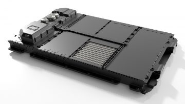 Pkw- und Formel-1-Ingenieure bündeln ihre Kräfte, um Festkörperbatterien in Straßentests zu erprobenPassenger car and Formula 1 engineers team up as solid-state battery road tests begin