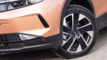 Opel_Grandland_12_Turbo_Hybrid_GS_10