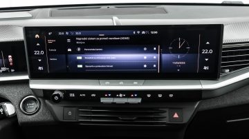 Opel_Grandland_12_Turbo_Hybrid_GS_53