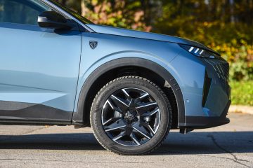 Peugeot 3008 GT-34
