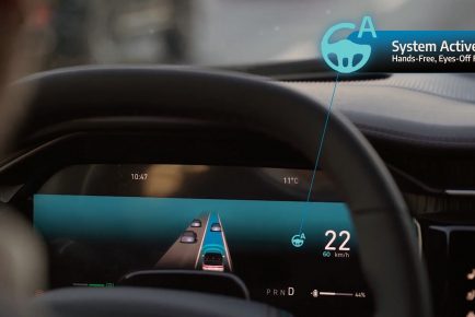 STLA-AutoDrive-L3-active-hero