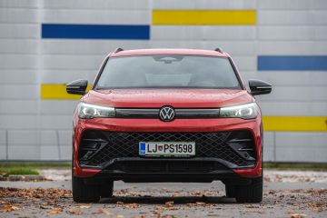 Volkswagen Tiguan 2.0 TDI R-Line-14
