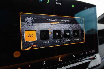 Volkswagen Tiguan 2.0 TDI R-Line-28