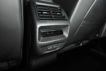 Volkswagen Tiguan 2.0 TDI R-Line-40