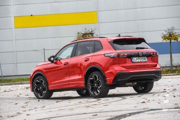 Volkswagen Tiguan 2.0 TDI R-Line-9