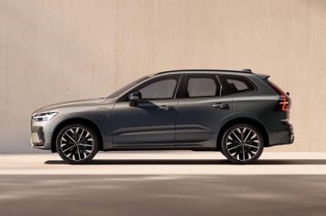 volvo-xc60-refresh-side