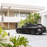Static photo, 
Colour: Madeira Brown metallic
