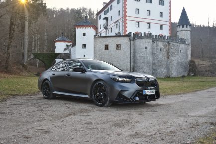 BMW M5 01