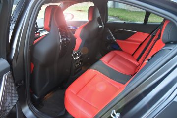 BMW M5 32