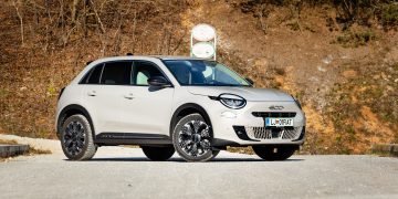 Fiat_600_12_MHEV_100_La_Prima_01